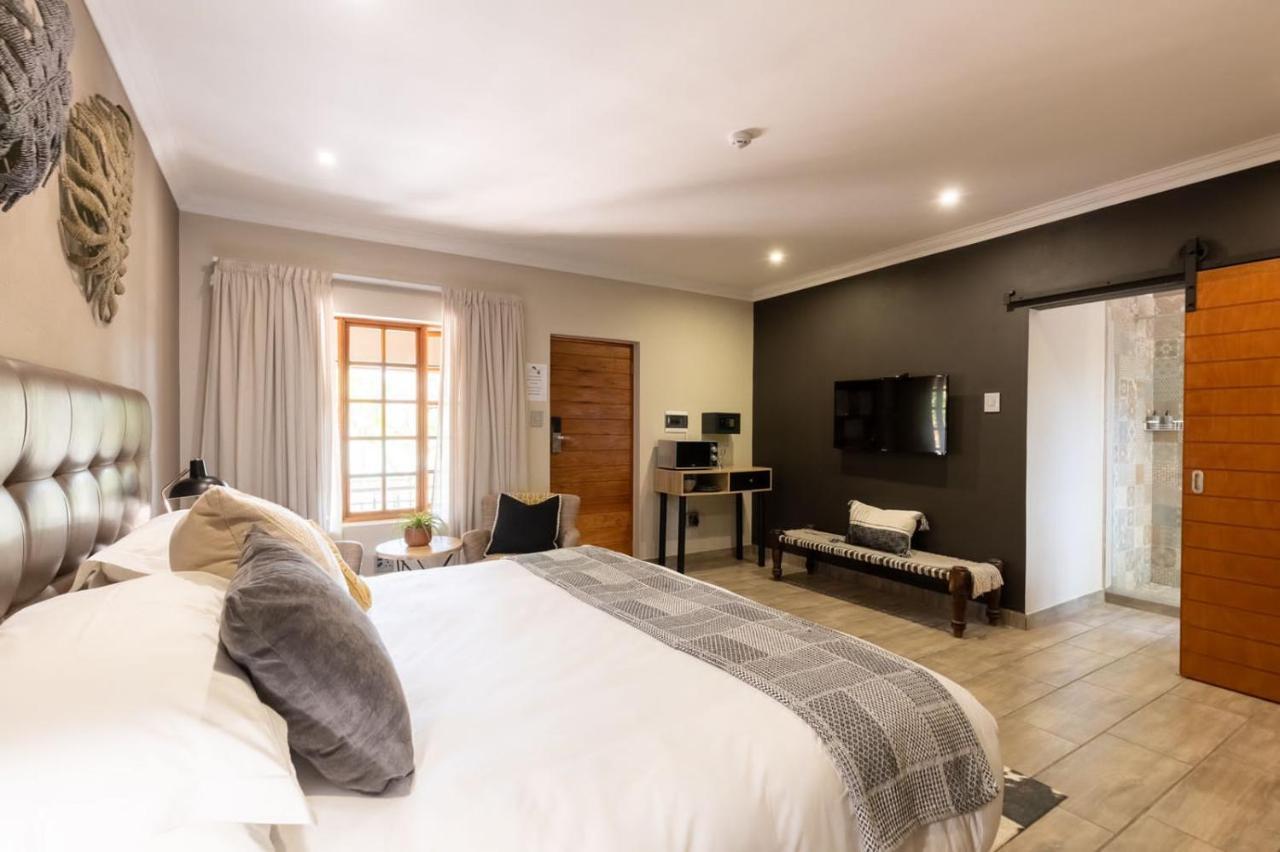 Lowveld Living Guesthouse Νέλσπρουιτ Εξωτερικό φωτογραφία