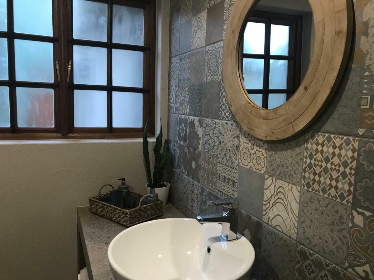 Lowveld Living Guesthouse Νέλσπρουιτ Εξωτερικό φωτογραφία